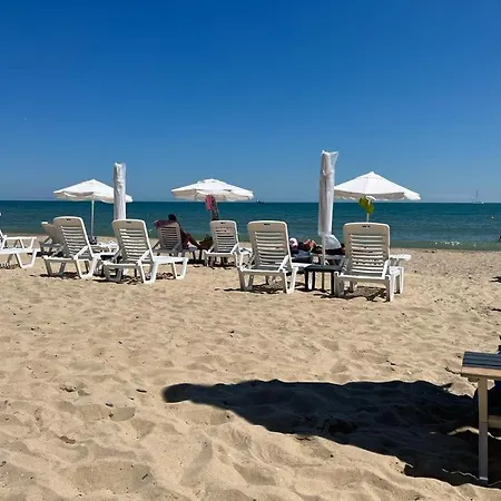 Peter Apartmanbulgaria-imperial Noks אלניטה