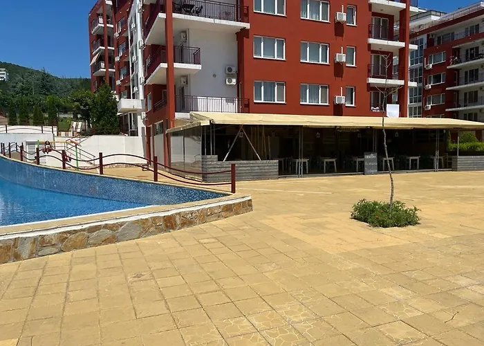 公寓 Peter Apartmanbulgaria-imperial Noks 埃勒尼特